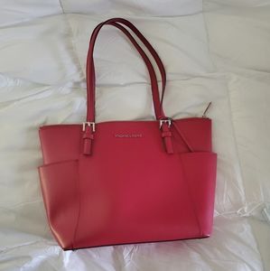 Berry Kate Spade shopper